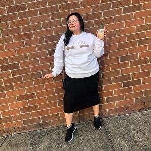 Meet your Posher, Katie (The. Velasco's closet)